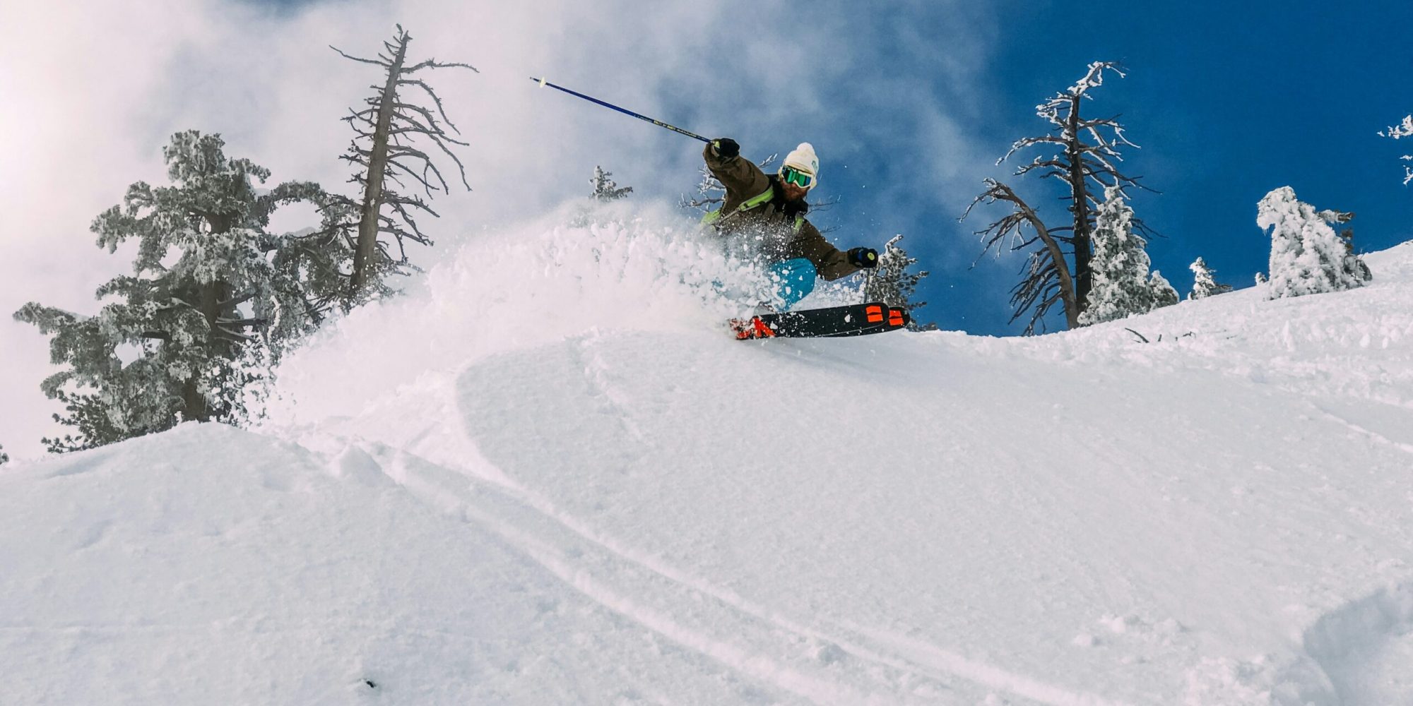 Comment bien skier dans la poudreuse, en hors-piste ?